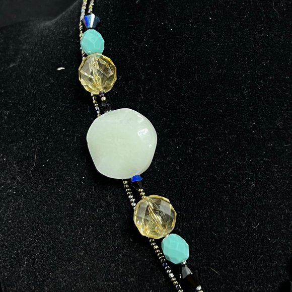 Vintage Lia Sophia Gold Tone Double Strand Jadeite And Seed Bead Necklace (2578) - Picture 5 of 6